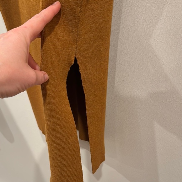 Forever 21 Women’s Elegant Dark Mustard Yellow Knit Pencil Skirt Onesize - Picture 4 of 5